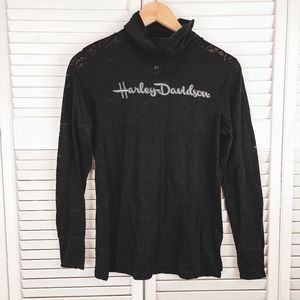 Harley Davidson Burnout Black Skulls mock turtleneck. So soft 🌻